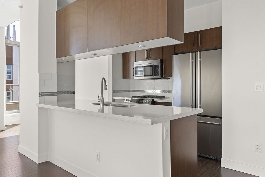 PH2 587 W 7th Avenue Vancouver, BC - 20