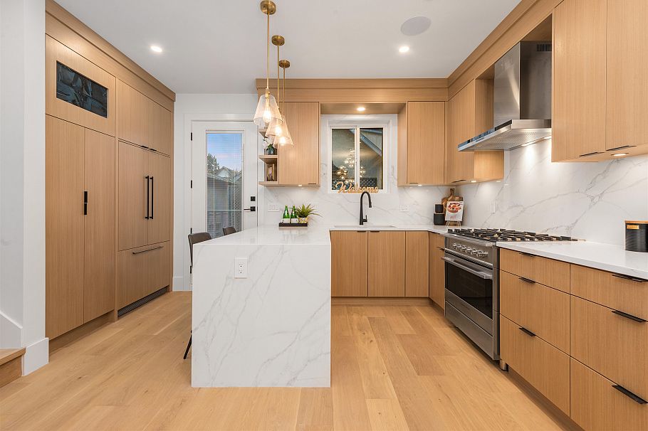 2052 Ferndale Street Vancouver, BC - 12