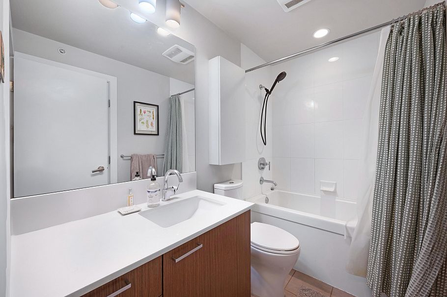 416 1330 Marine Drive North Vancouver, BC - 15