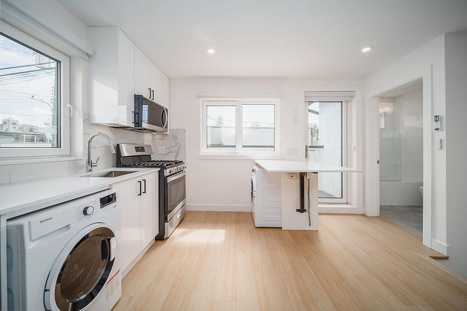 2428 Franklin Street Vancouver, BC - 29