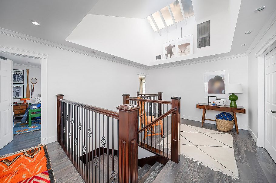 3765 W 3rd Avenue Vancouver, BC - 37