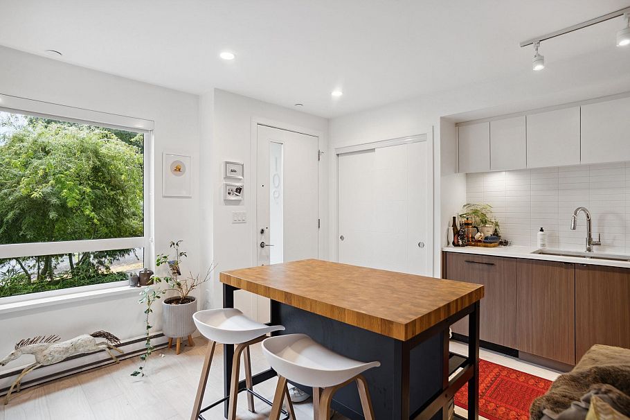 109 321 E 16th Avenue Vancouver, BC - 10