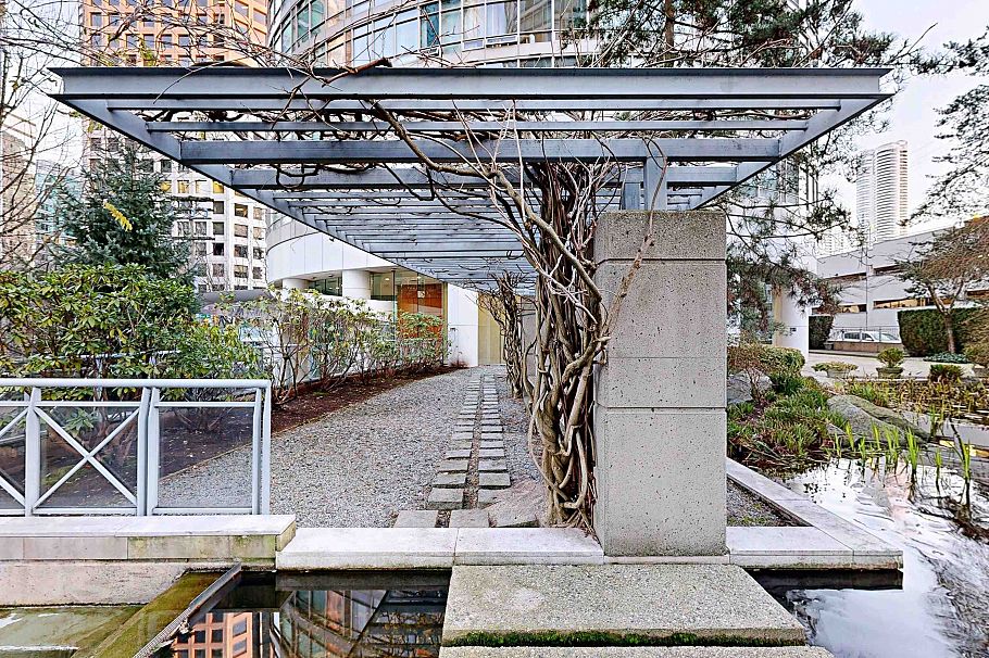 2901 1200 Alberni Street Vancouver, BC - 2