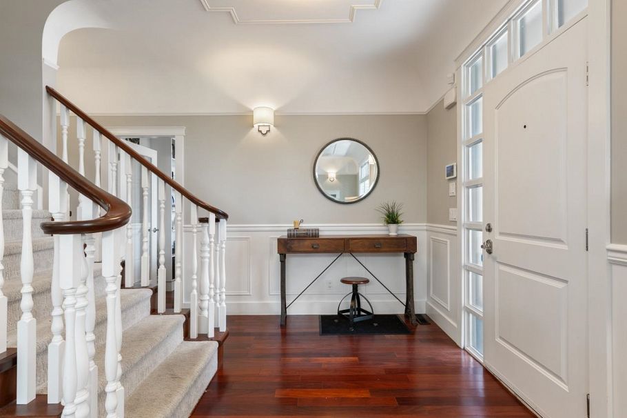 744 E 15th Street North Vancouver, BC - 15