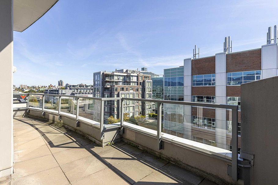 PH2 587 W 7th Avenue Vancouver, BC - 14