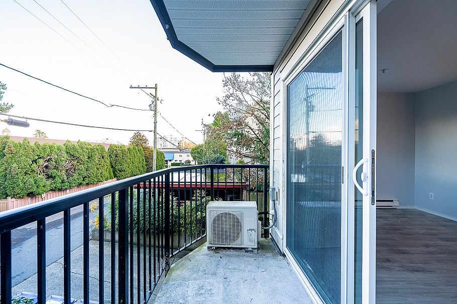 208 633 W 16th Avenue Vancouver, BC - 27