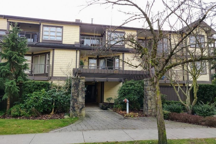 105 235 W 4TH STREET, North Vancouver BC V7M 1H8 North Vancouver, BC - 2