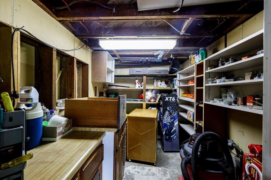 3588 Allan Road North Vancouver, BC - 36