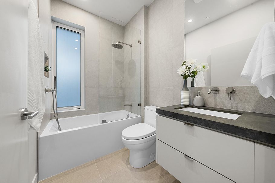 1 620 E 46th Avenue Vancouver, BC - 23