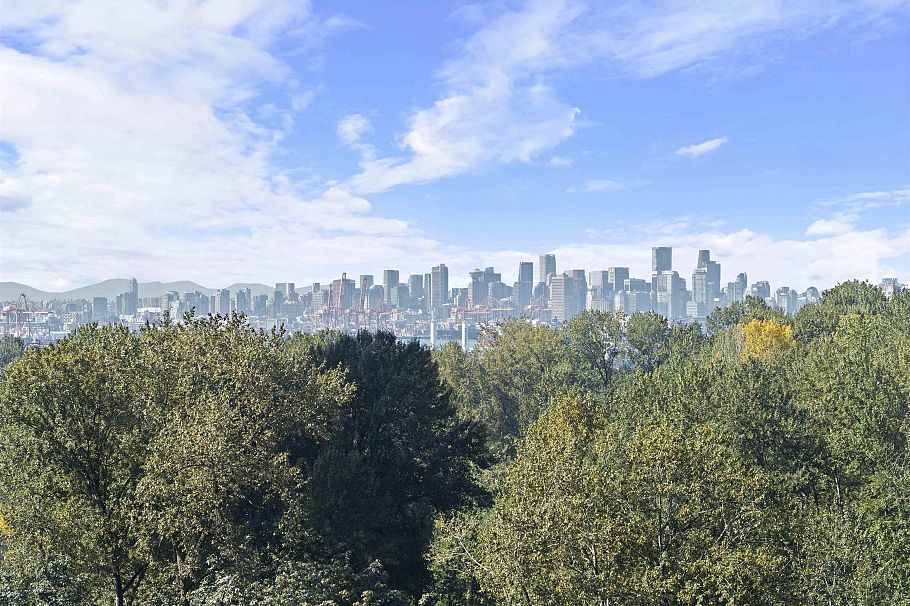 1209 1500 Fern Street North Vancouver, BC - 18