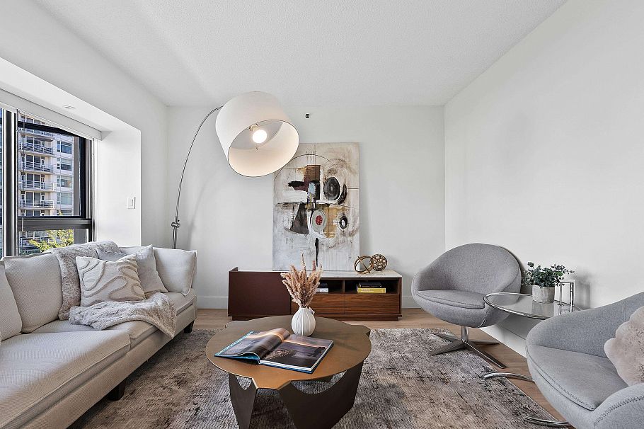 602 1177 Pacific Boulevard Vancouver, BC - 5