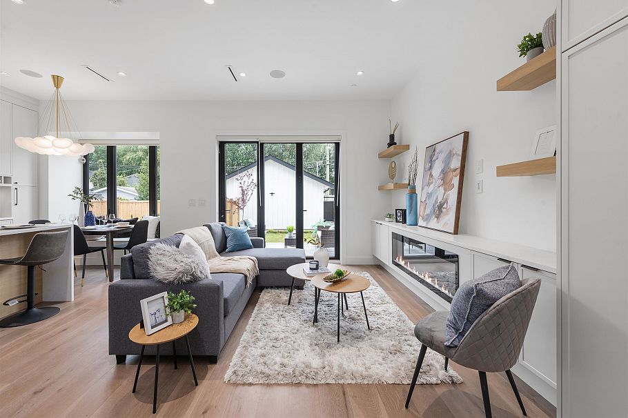 2 878 E 37th Avenue Vancouver, BC - 8