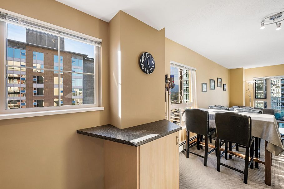 1206 121 W 15th Street North Vancouver, BC - 14