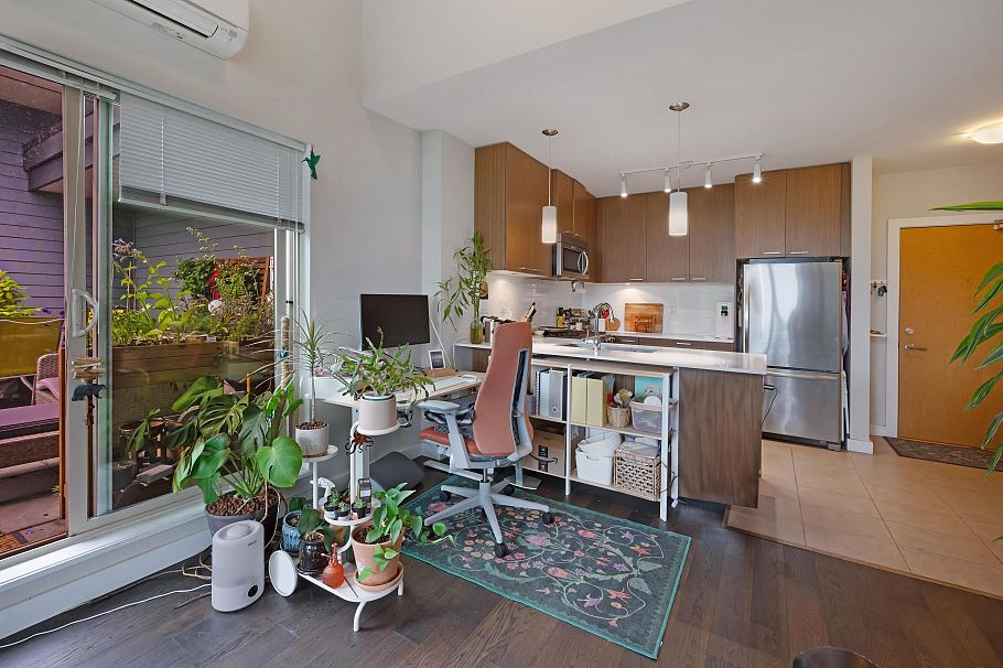 416 1330 Marine Drive North Vancouver, BC - 11