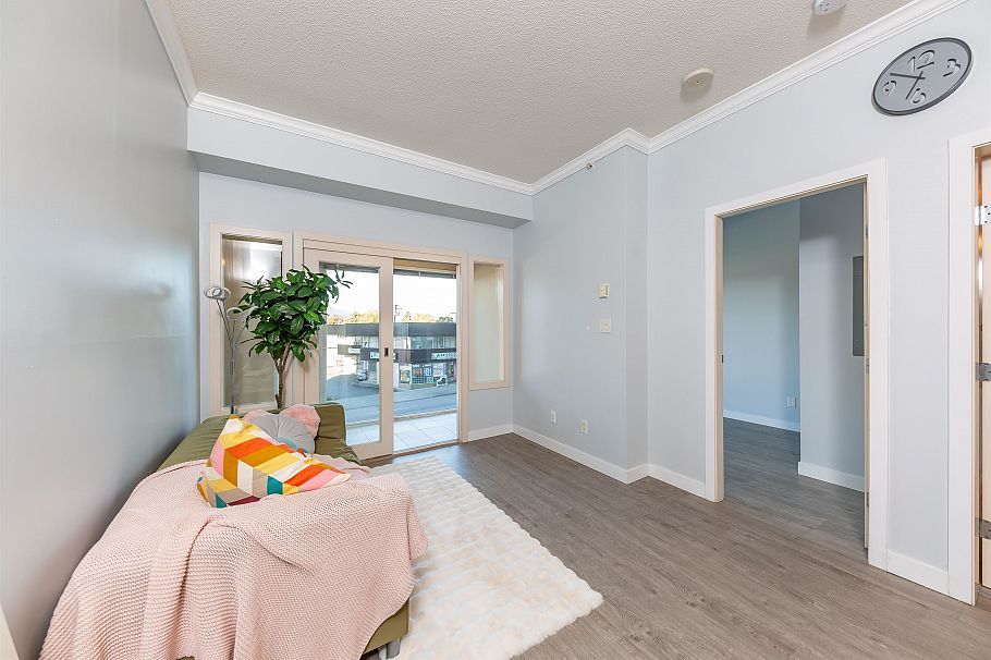 210 4028 Knight Street Vancouver, BC - 9