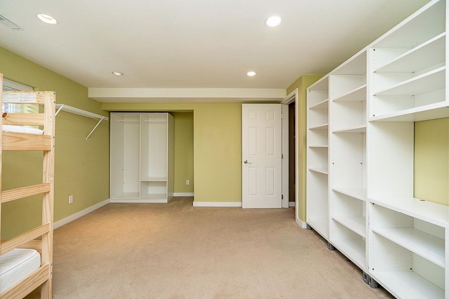 7621 Elliott Street Vancouver, BC - 26