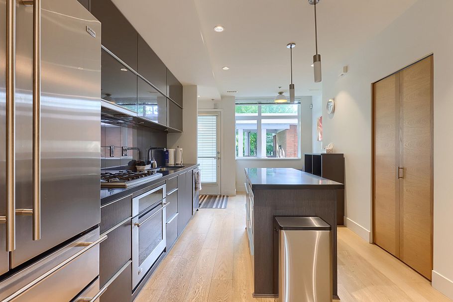 2915 Wall Street Vancouver, BC - 10