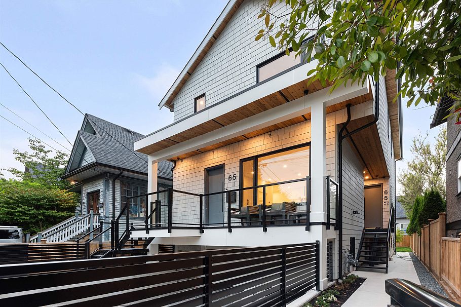 1 65 E King Edward Avenue Vancouver, BC - 26