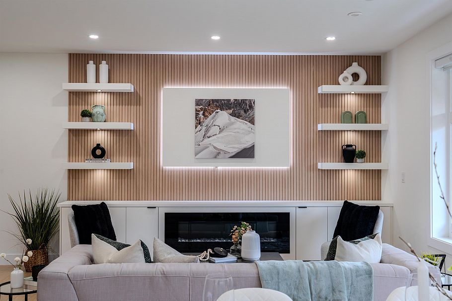 2 3576 E Pender Street Vancouver, BC - 4