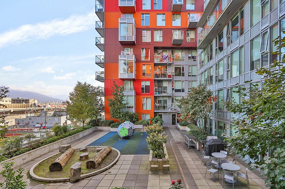 305 933 E Hastings Street Vancouver, BC - 13