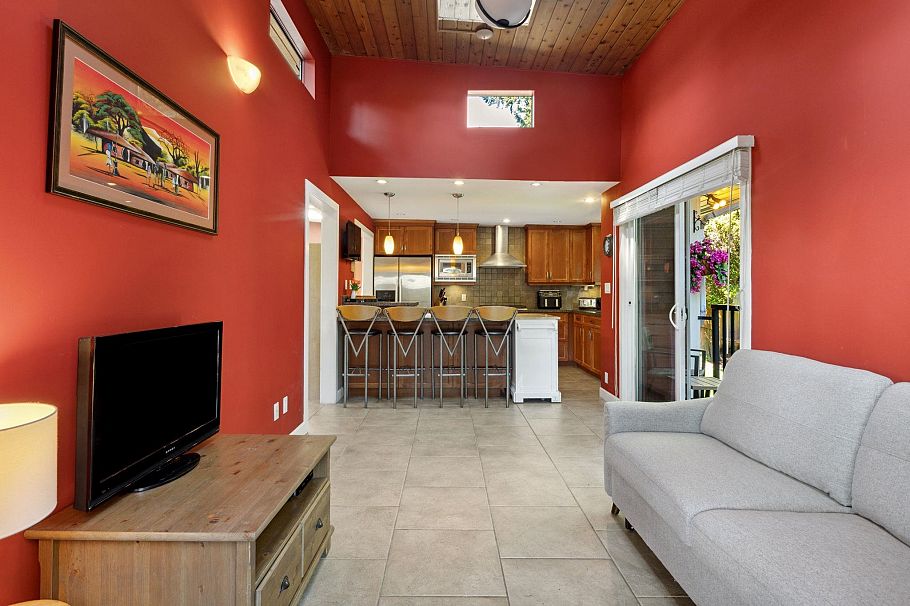 2591 Belloc Street North Vancouver, BC - 10