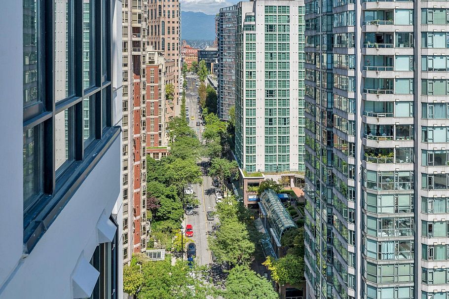 2003 909 Mainland Street Vancouver, BC - 17