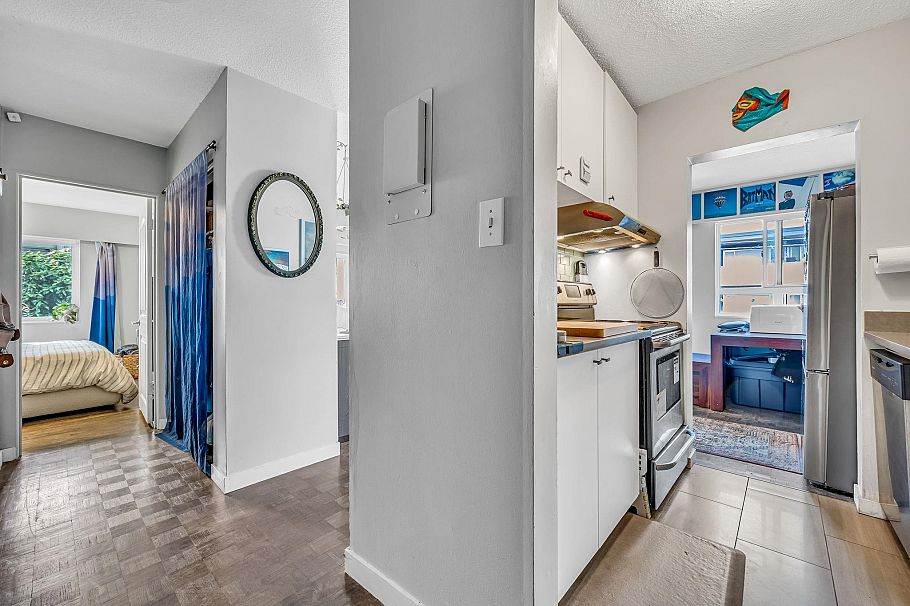 207 2025 W 2nd Avenue Vancouver, BC - 8