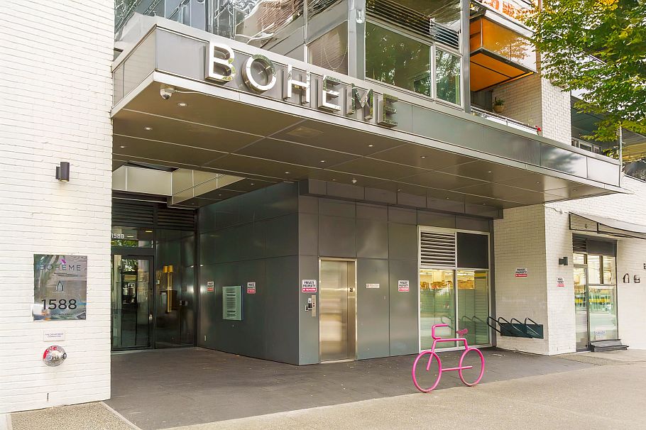 317 1588 E Hastings Street Vancouver, BC - 3