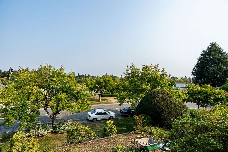 7621 Elliott Street Vancouver, BC - 5