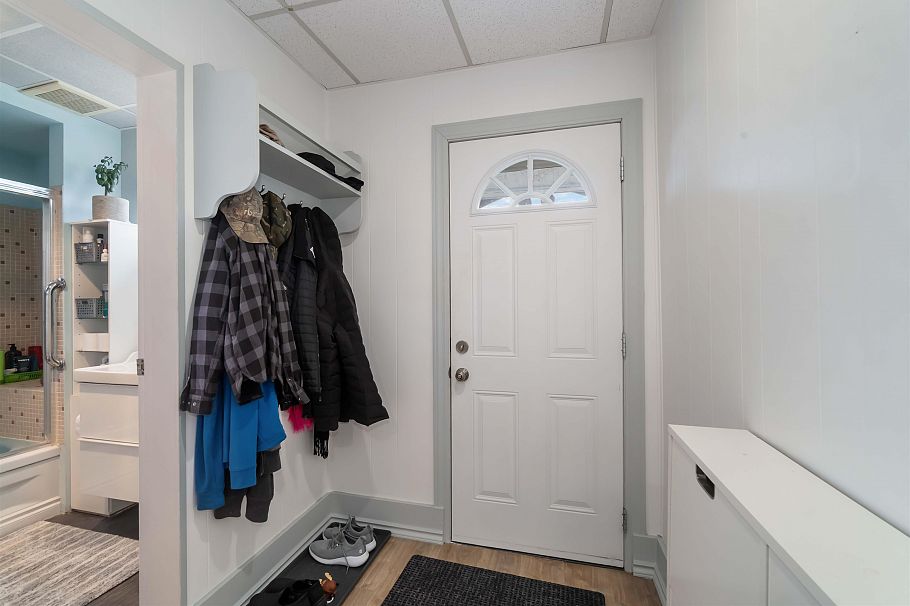 2235 East 52nd Avenue Vancouver, BC - 15