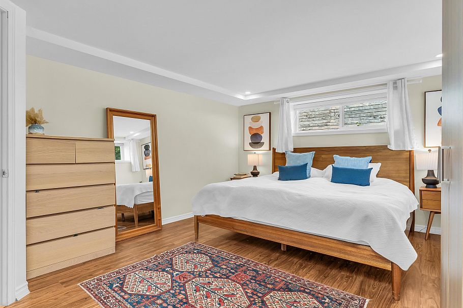 2433 Philip Avenue North Vancouver, BC - 22