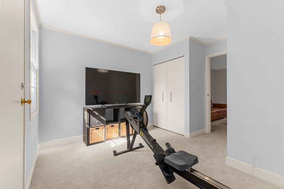 1363 W 7th Avenue Vancouver, BC - 18