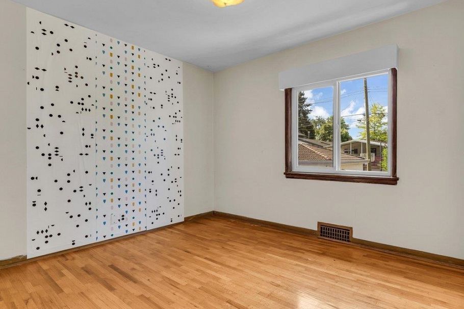 420 E 46th Avenue Vancouver, BC - 4