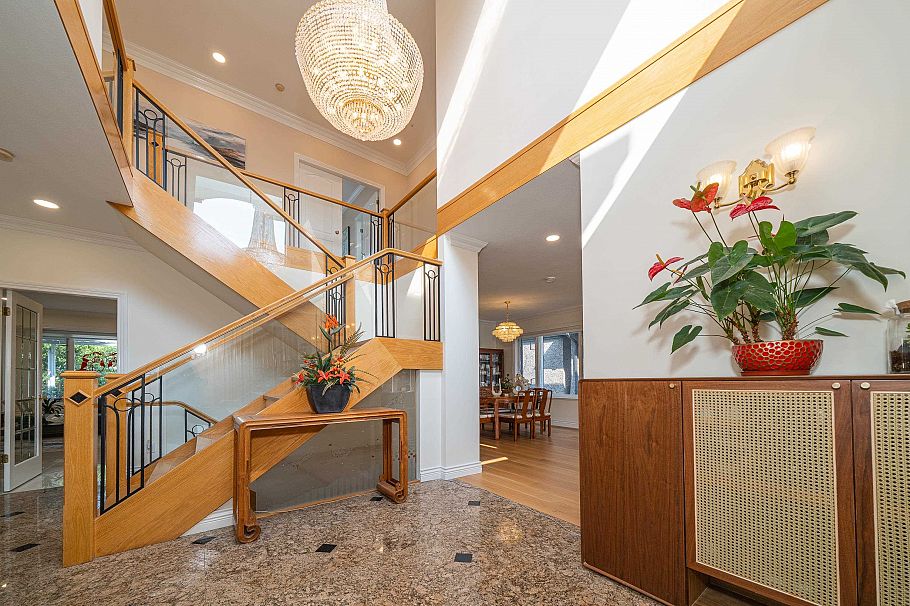 763 W 64th Avenue Vancouver, BC - 5