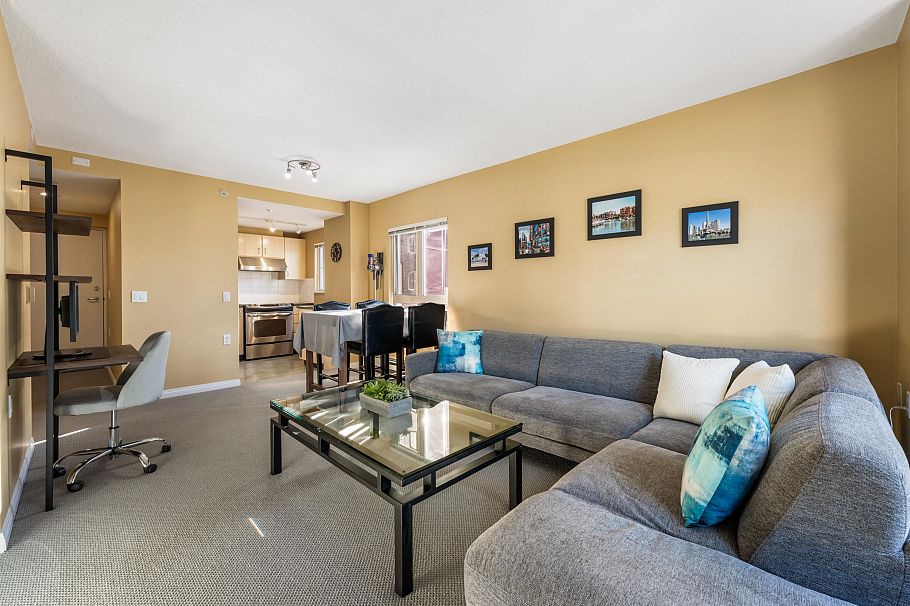 1206 121 W 15th Street North Vancouver, BC - 4