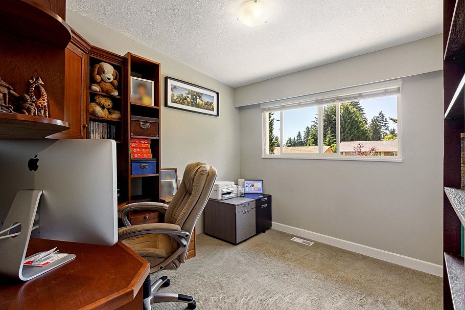 2591 Belloc Street North Vancouver, BC - 22