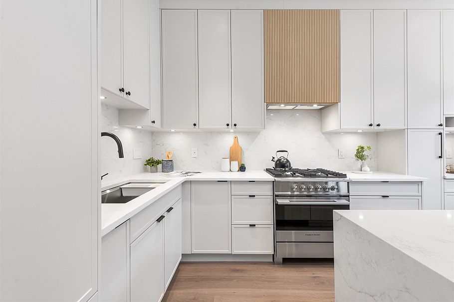 2 878 E 37th Avenue Vancouver, BC - 19