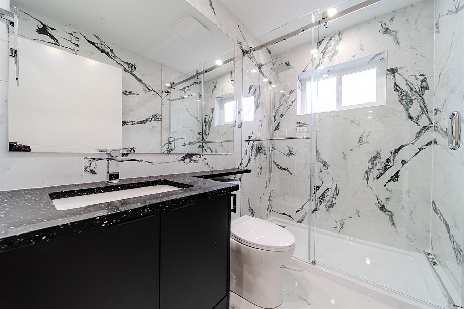 1 3576 E Pender Street Vancouver, BC - 29