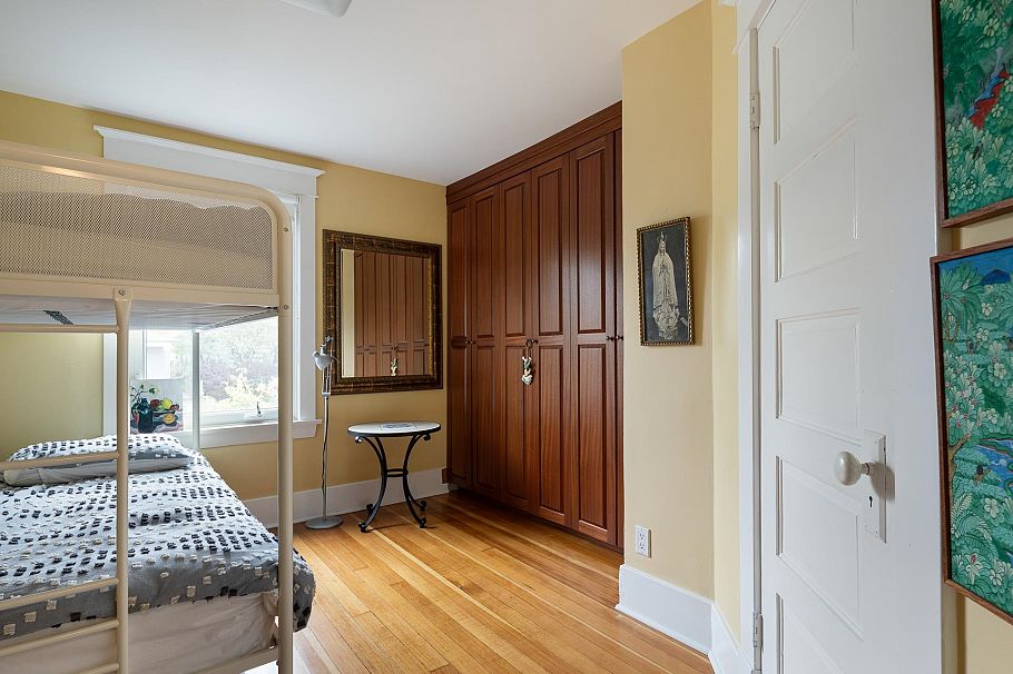 529 E 11th Street North Vancouver, BC - 25