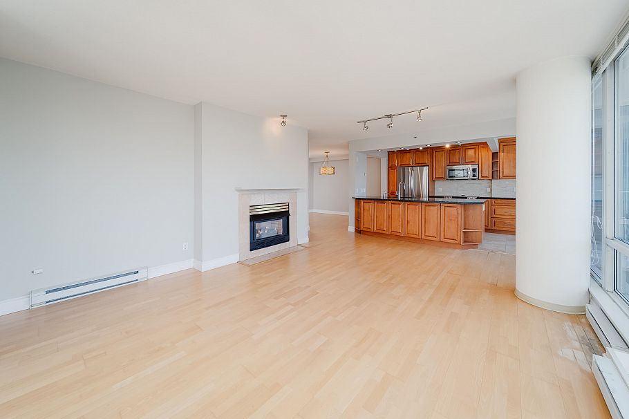 805 1500 Hornby Street Vancouver, BC - 18