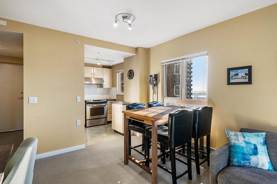 1206 121 W 15th Street North Vancouver, BC - 8