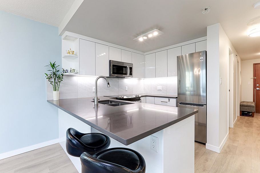 501 555 Jervis Street Vancouver, BC - 9
