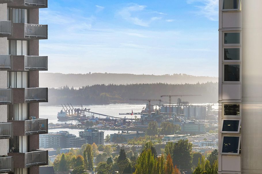 1206 121 W 15th Street North Vancouver, BC - 10