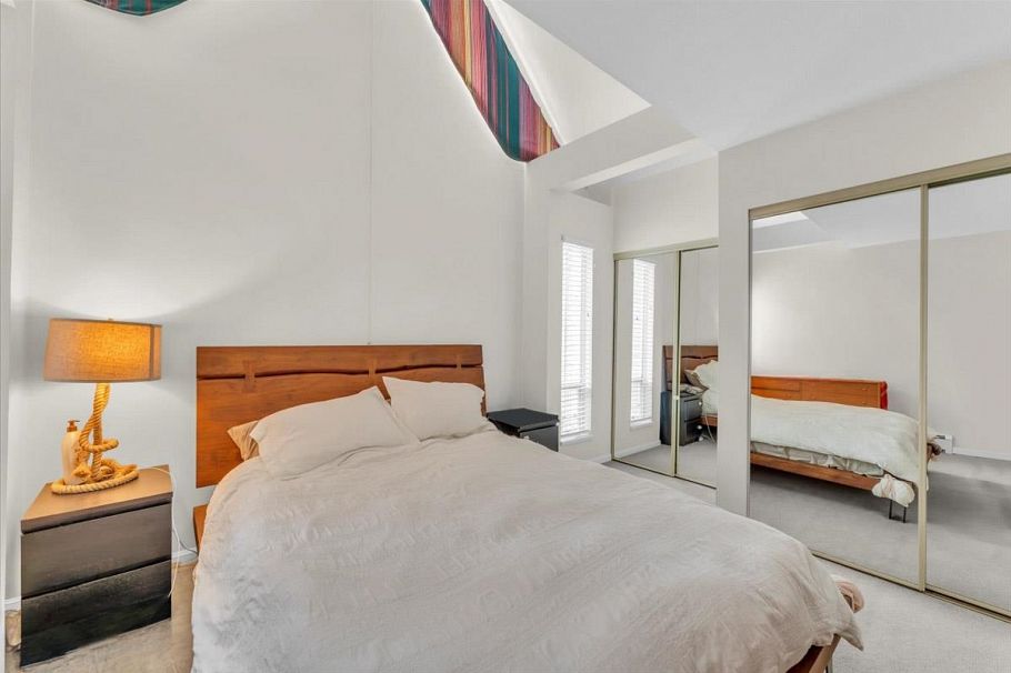 3060 W 8th Avenue Vancouver, BC - 13