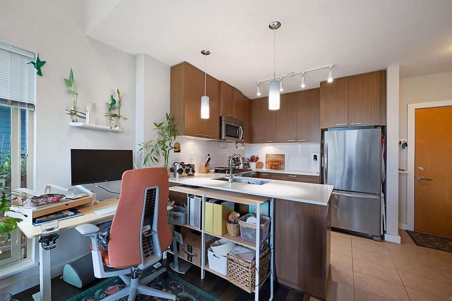 416 1330 Marine Drive North Vancouver, BC - 12