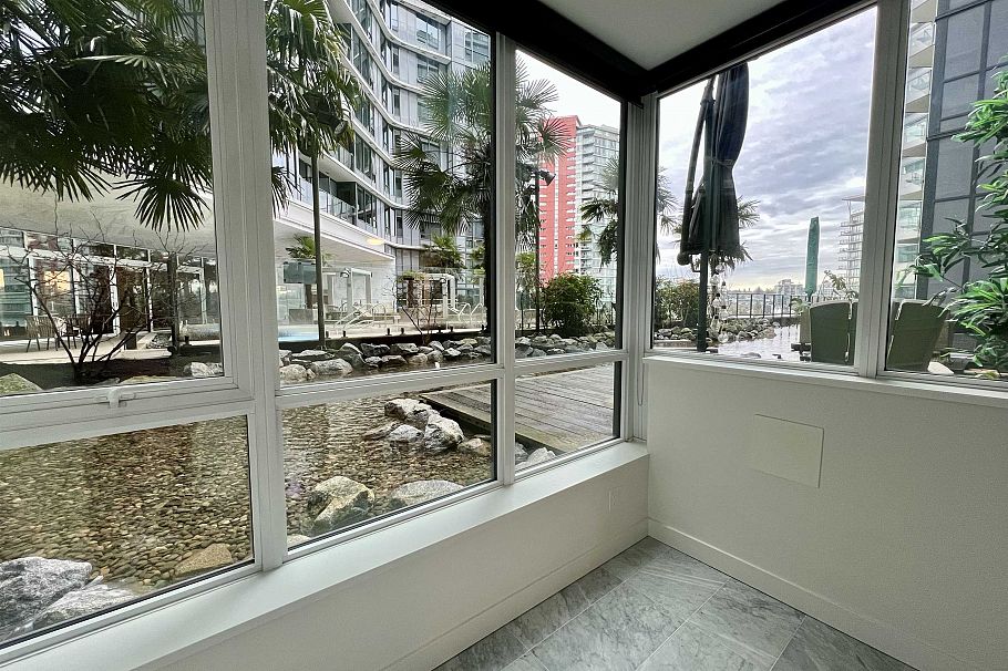 303 68 Smithe Street Vancouver, BC - 18