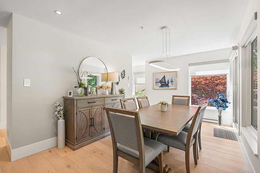 4 2425 Edgemont Boulevard North Vancouver, BC - 8