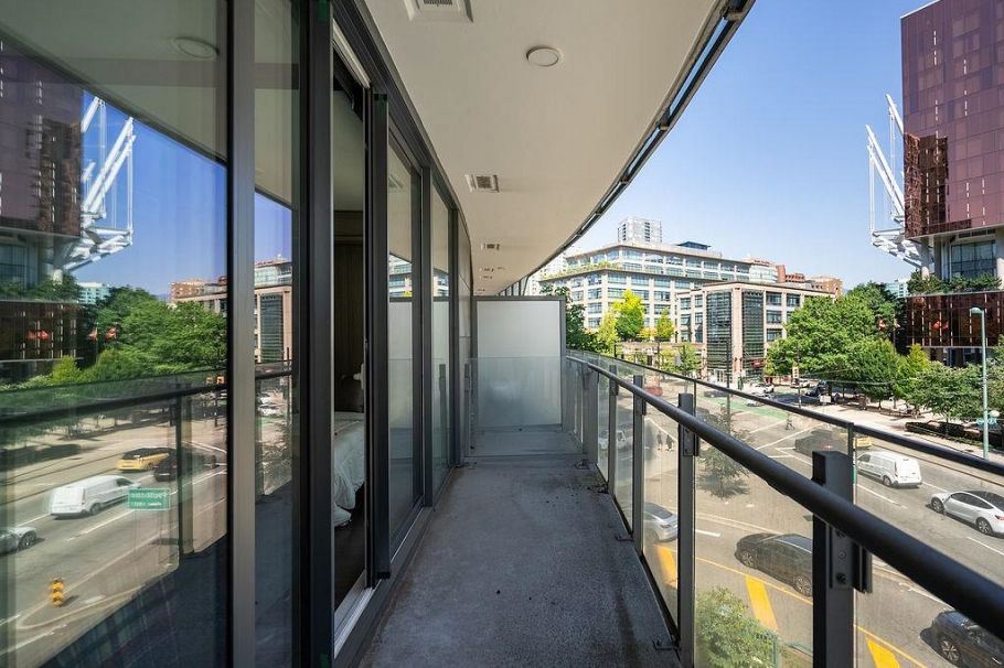 408 89 Nelson Street Vancouver, BC - 3