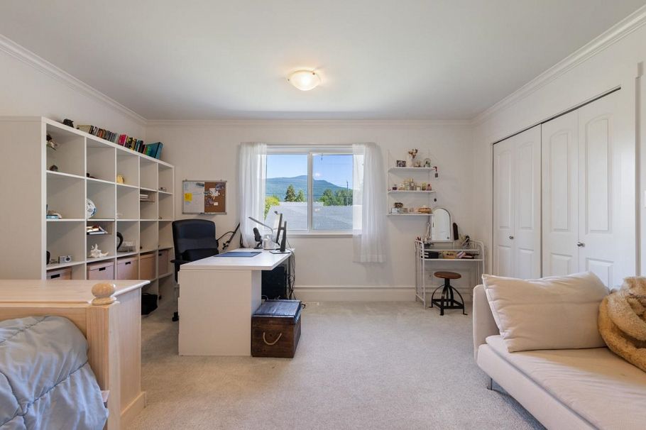 744 E 15th Street North Vancouver, BC - 21