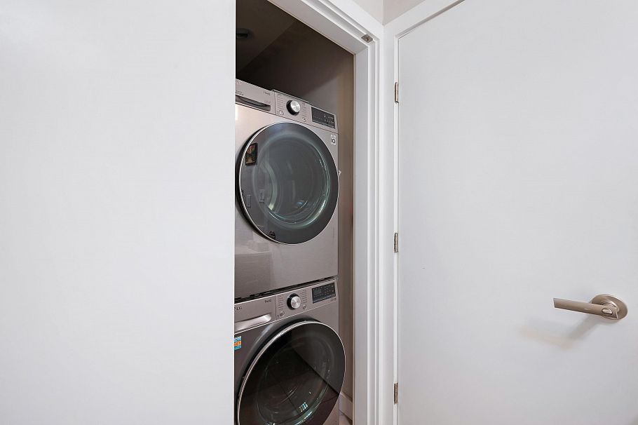 416 1330 Marine Drive North Vancouver, BC - 16